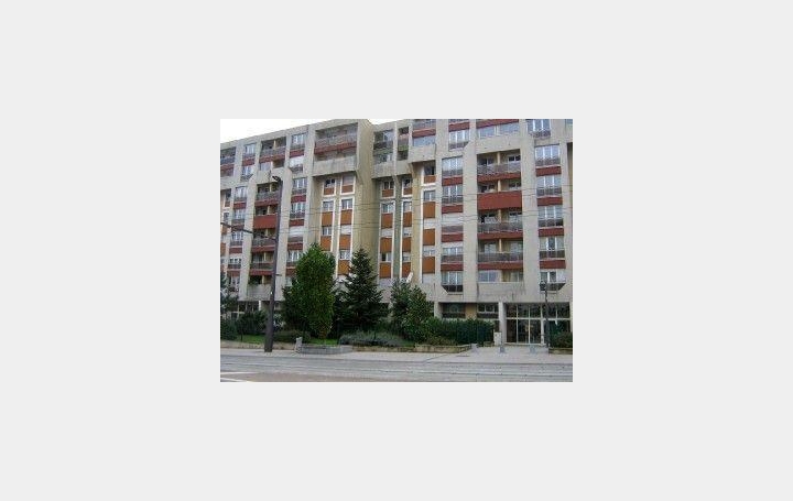 Appartement P4   VANDOEUVRE-LES-NANCY  83 m2 138 000 € 